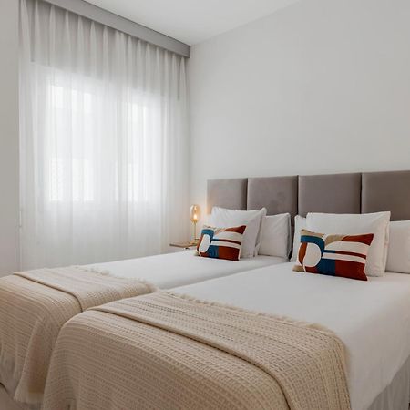 Moderno Y Luminoso Apartamento En Las Gaviotas- Puerto Banus Appartement Marbella Buitenkant foto