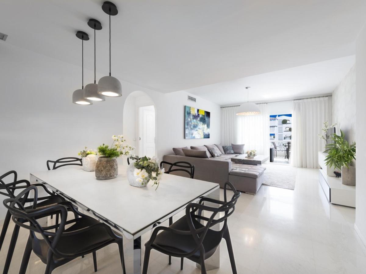 Moderno Y Luminoso Apartamento En Las Gaviotas- Puerto Banus Appartement Marbella Buitenkant foto