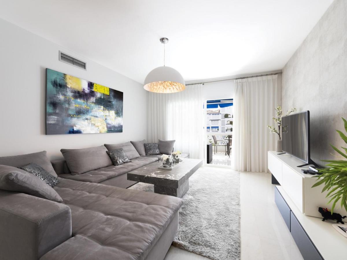 Moderno Y Luminoso Apartamento En Las Gaviotas- Puerto Banus Appartement Marbella Buitenkant foto