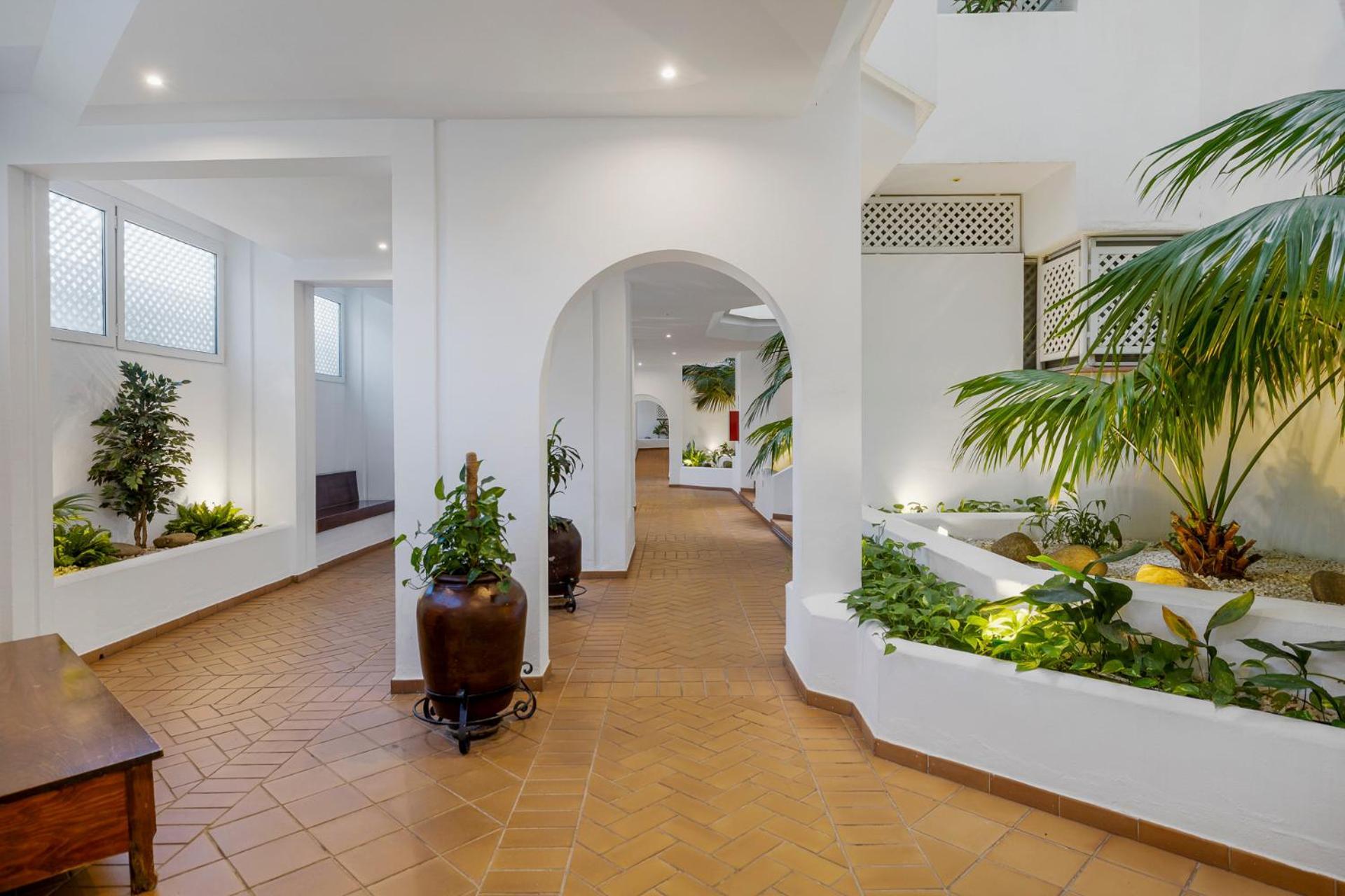 Moderno Y Luminoso Apartamento En Las Gaviotas- Puerto Banus Appartement Marbella Buitenkant foto