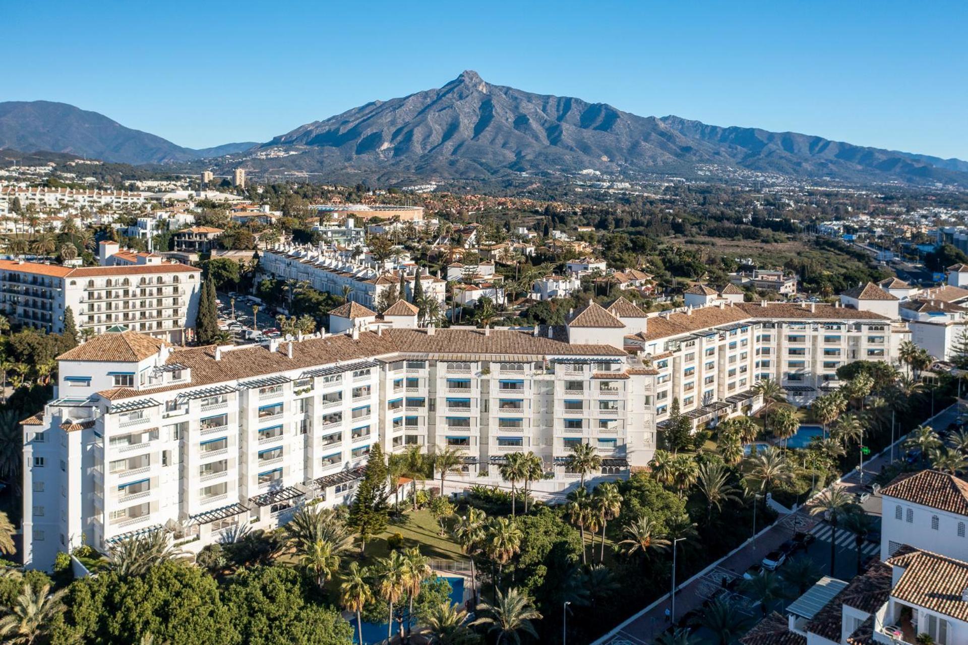 Moderno Y Luminoso Apartamento En Las Gaviotas- Puerto Banus Appartement Marbella Buitenkant foto