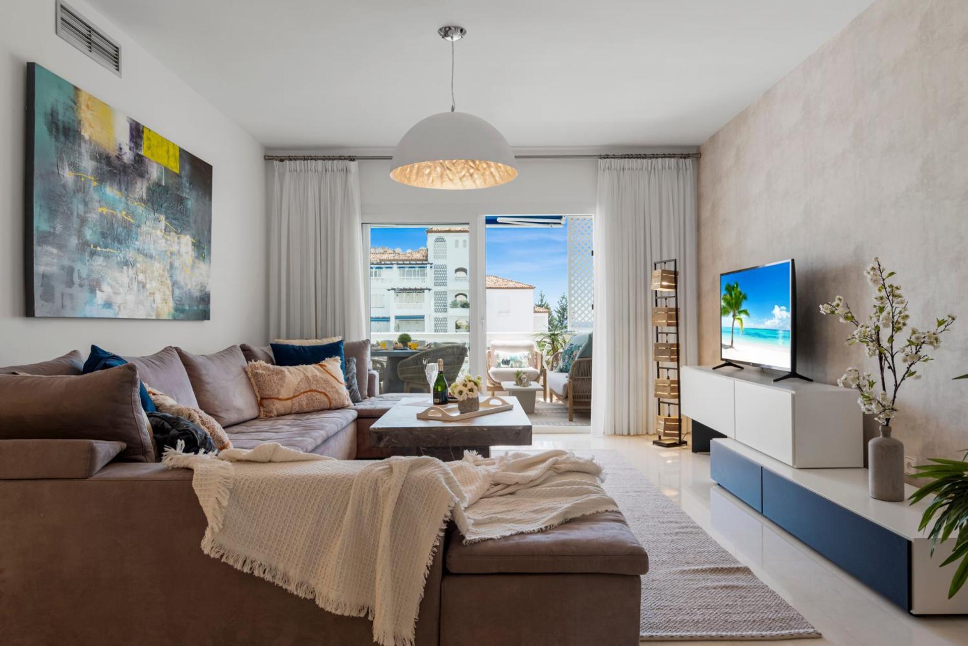 Moderno Y Luminoso Apartamento En Las Gaviotas- Puerto Banus Appartement Marbella Buitenkant foto